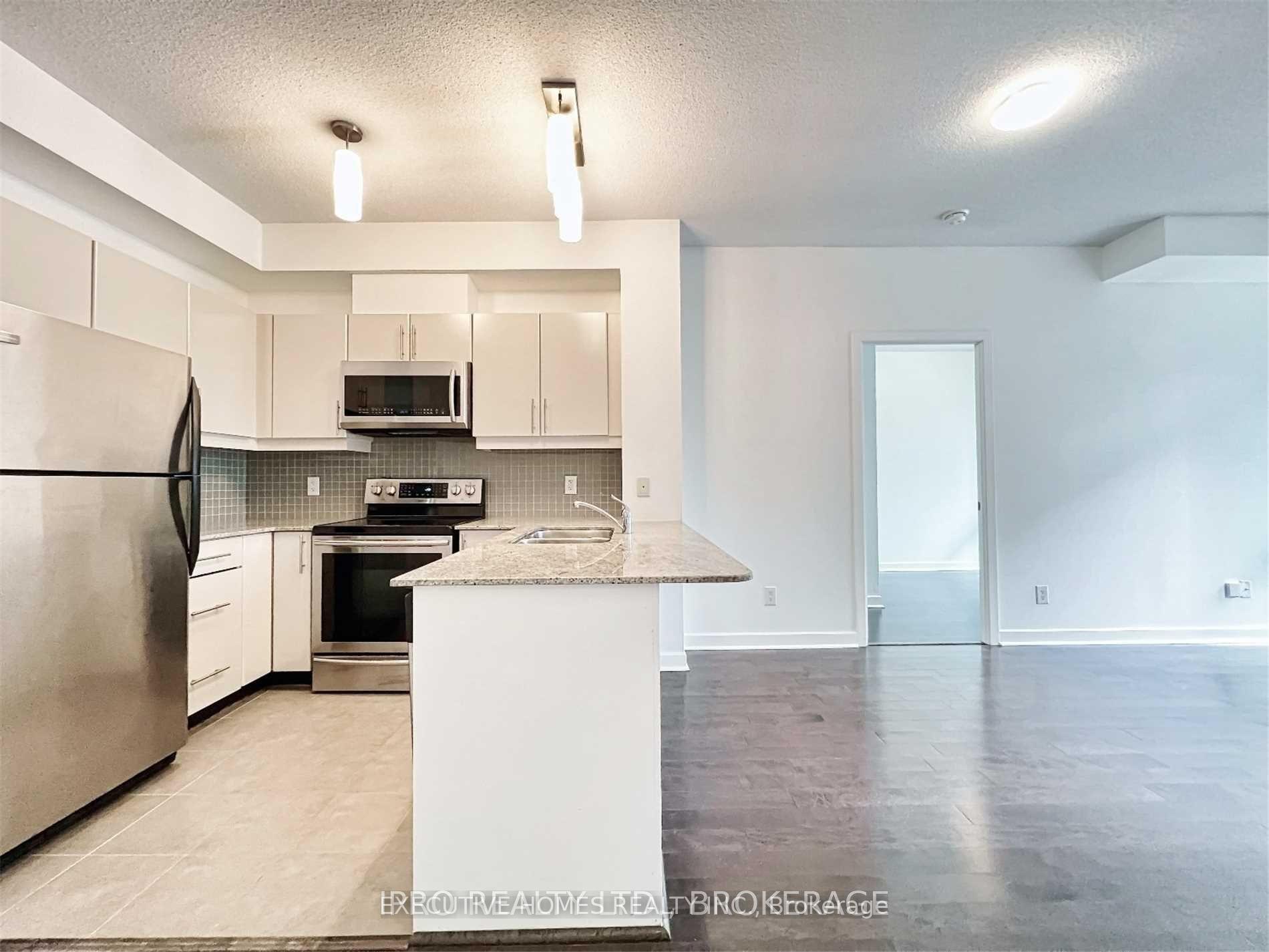Photo 17 of Unit 405, 18 Harbour Street, Toronto, Waterfront Communities — HOMEH