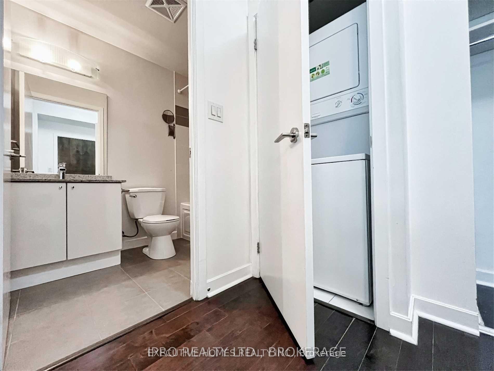 Photo 28 of Unit 405, 18 Harbour Street, Toronto, Waterfront Communities — HOMEH