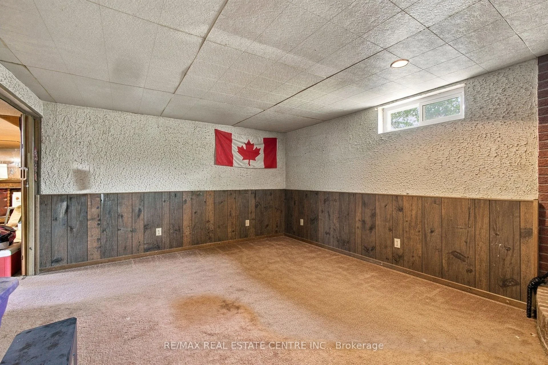 Photo 38 of 135 Cedarhill Crescent, Kitchener, Country Hills — HOMEH