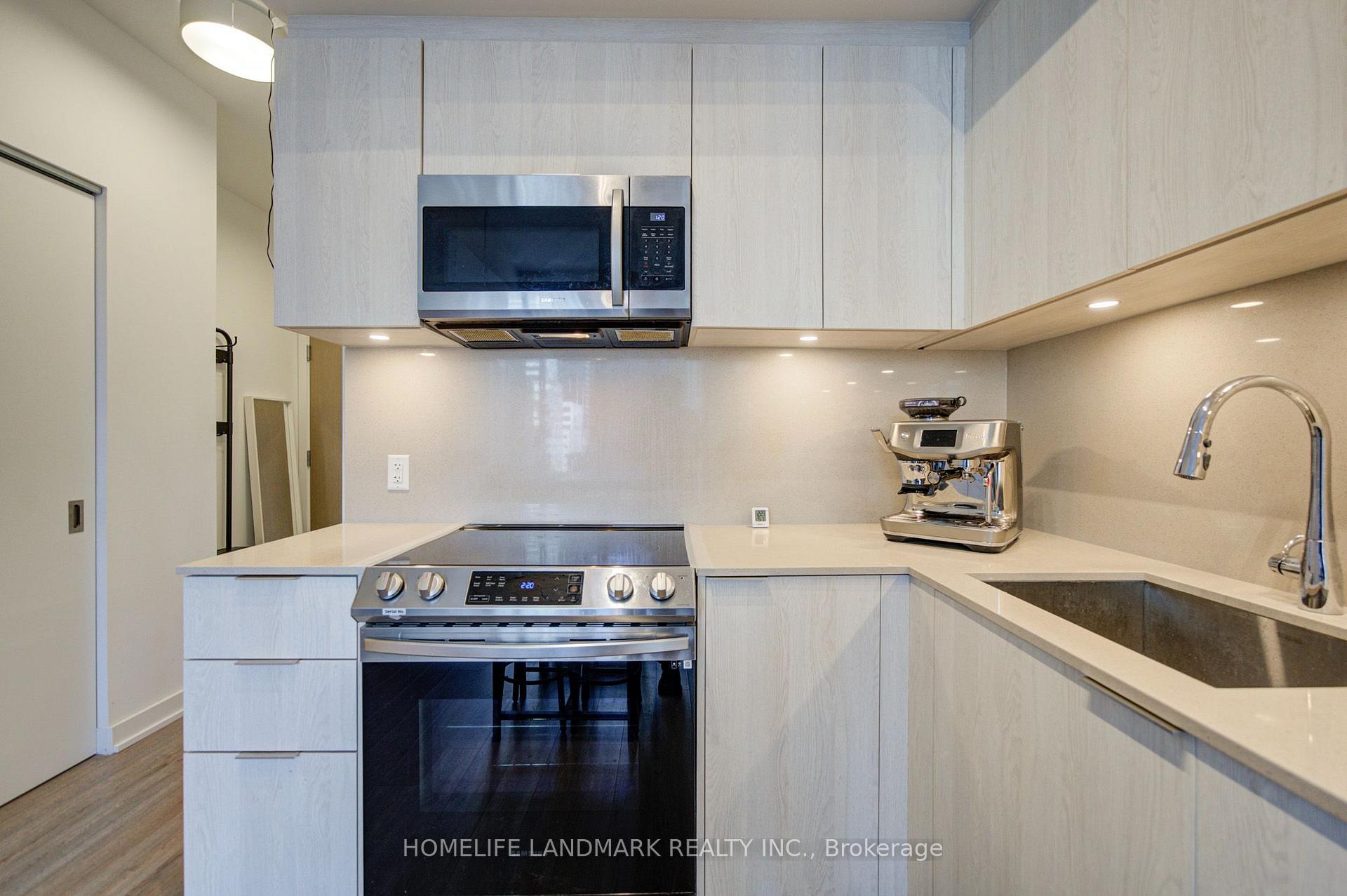 Photo 10 of Unit #501, 357 King Street W, Toronto, Waterfront Communities — HOMEH
