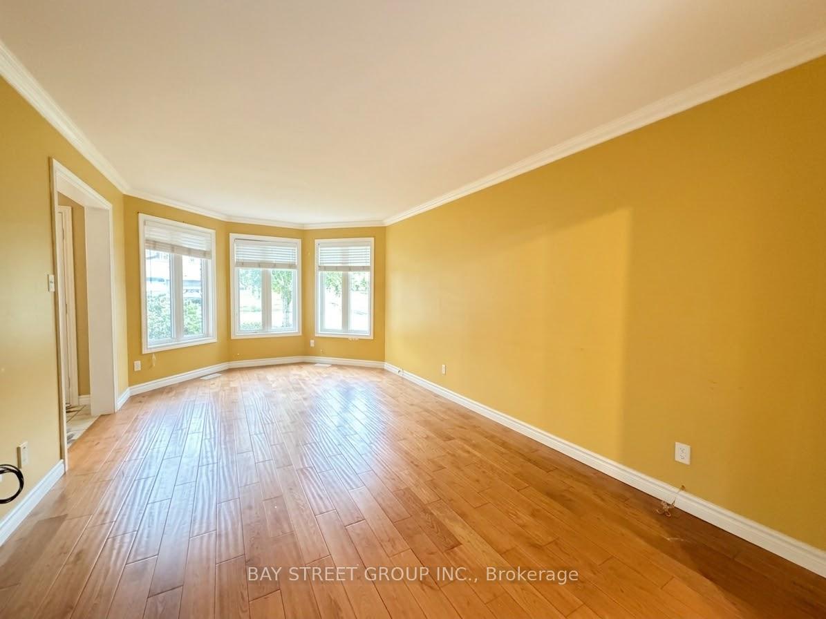 Photo 7 of 76 Mayfair Drive, Barrie, Ardagh — HOMEH