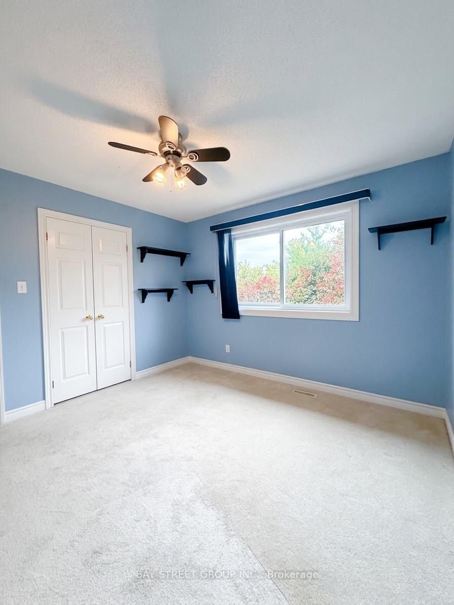 Photo 21 of 76 Mayfair Drive, Barrie, Ardagh — HOMEH