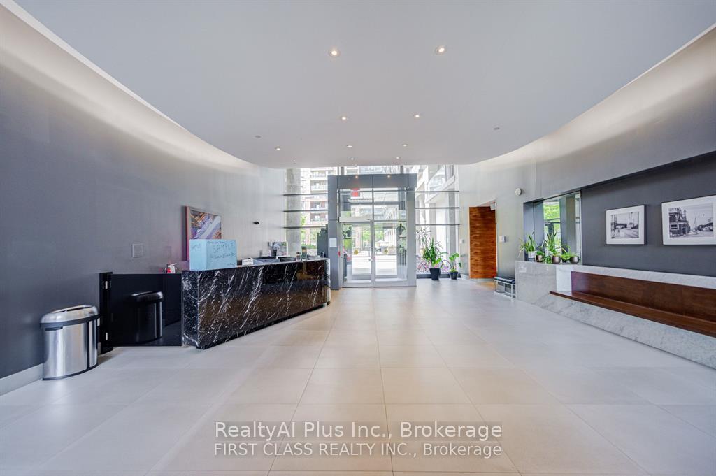 Photo 3 of Unit 650, 68 Abell Street, Toronto, Little Portugal — HOMEH
