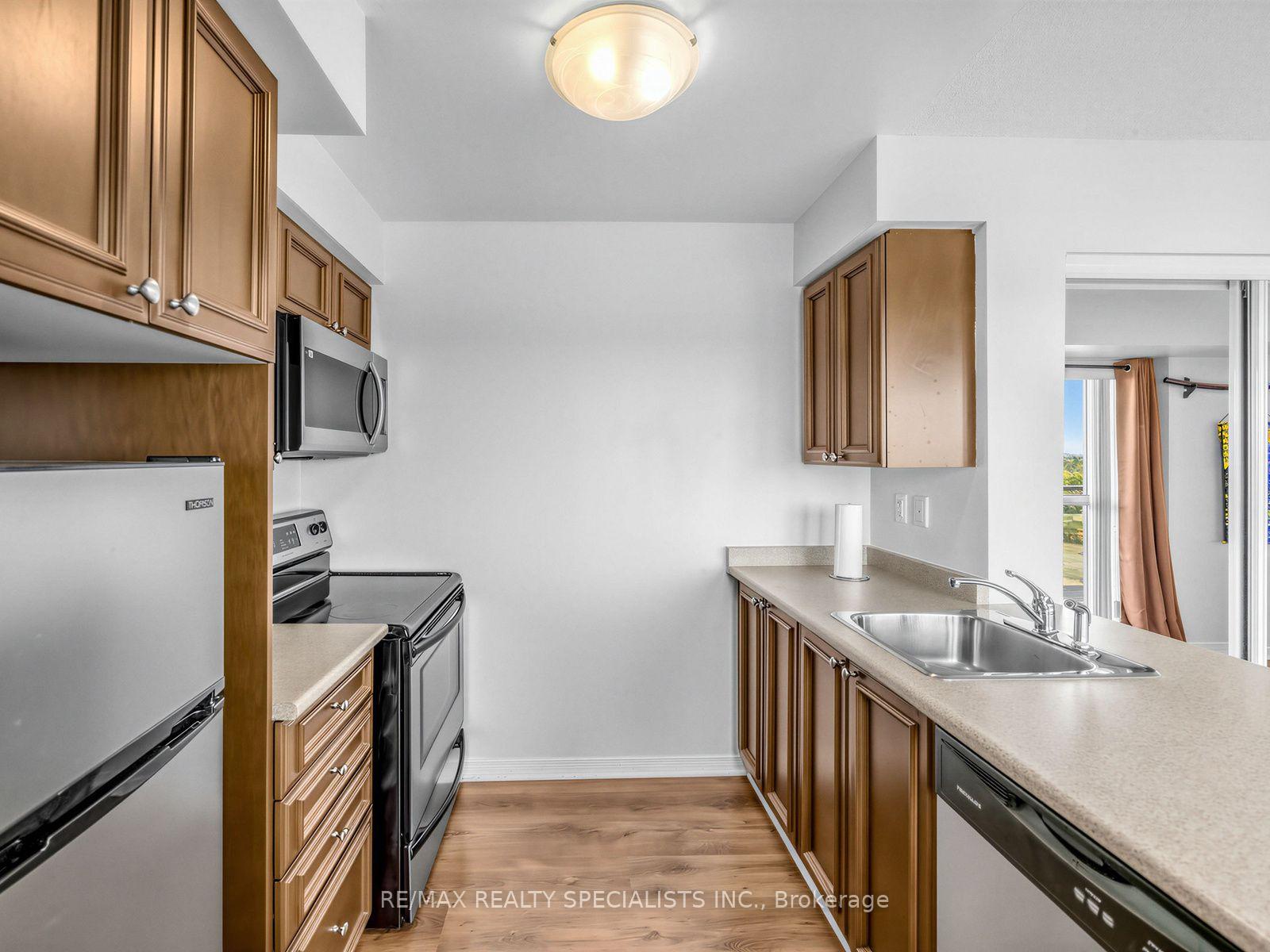 Photo 8 of Unit 1501, 215 Queen Street E, Brampton, Queen Street Corridor — HOMEH