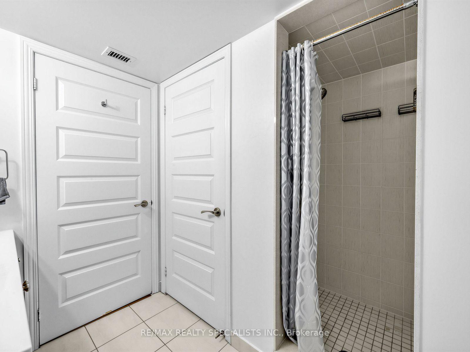 Photo 15 of Unit 1501, 215 Queen Street E, Brampton, Queen Street Corridor — HOMEH