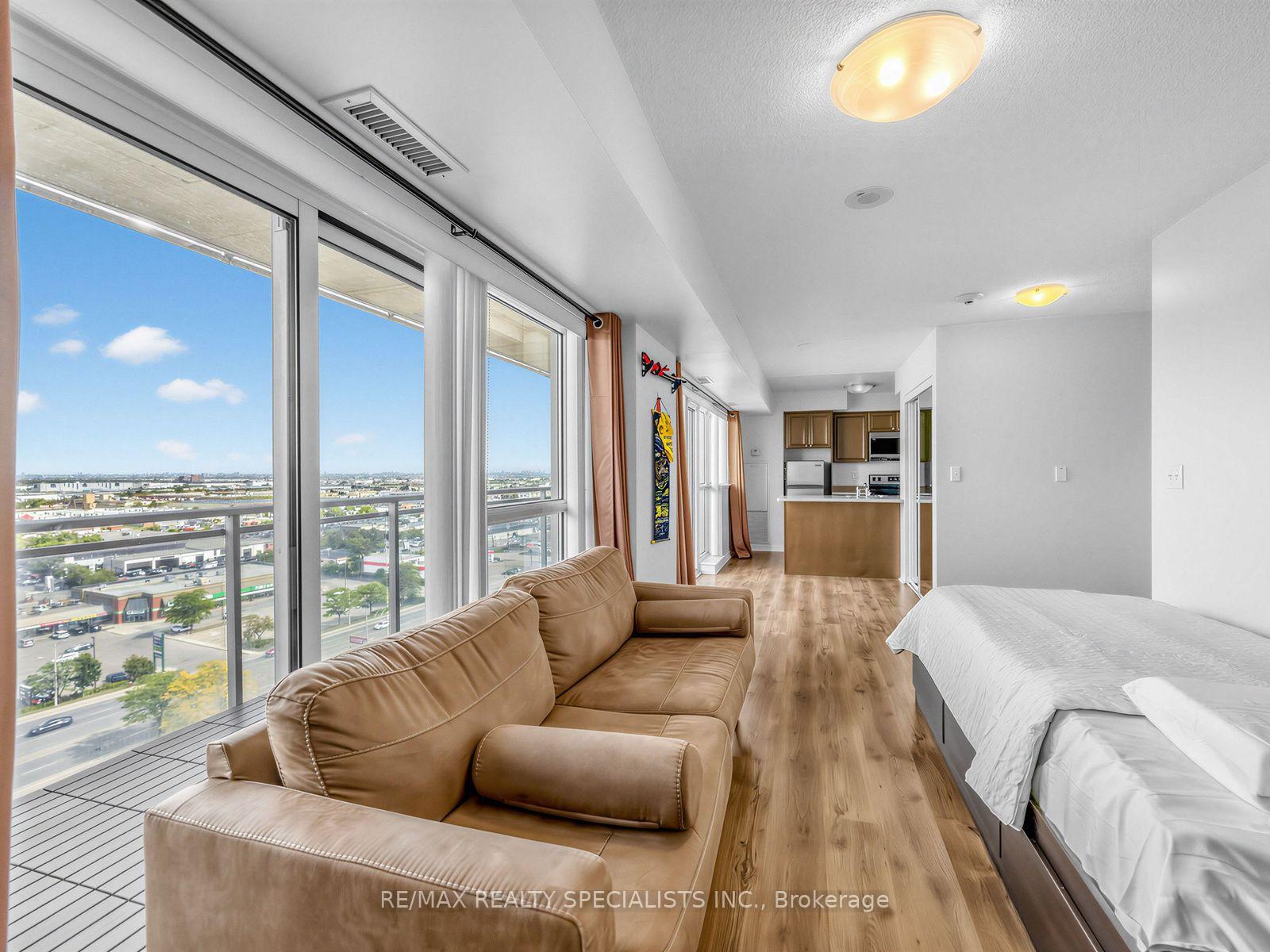 Photo 20 of Unit 1501, 215 Queen Street E, Brampton, Queen Street Corridor — HOMEH