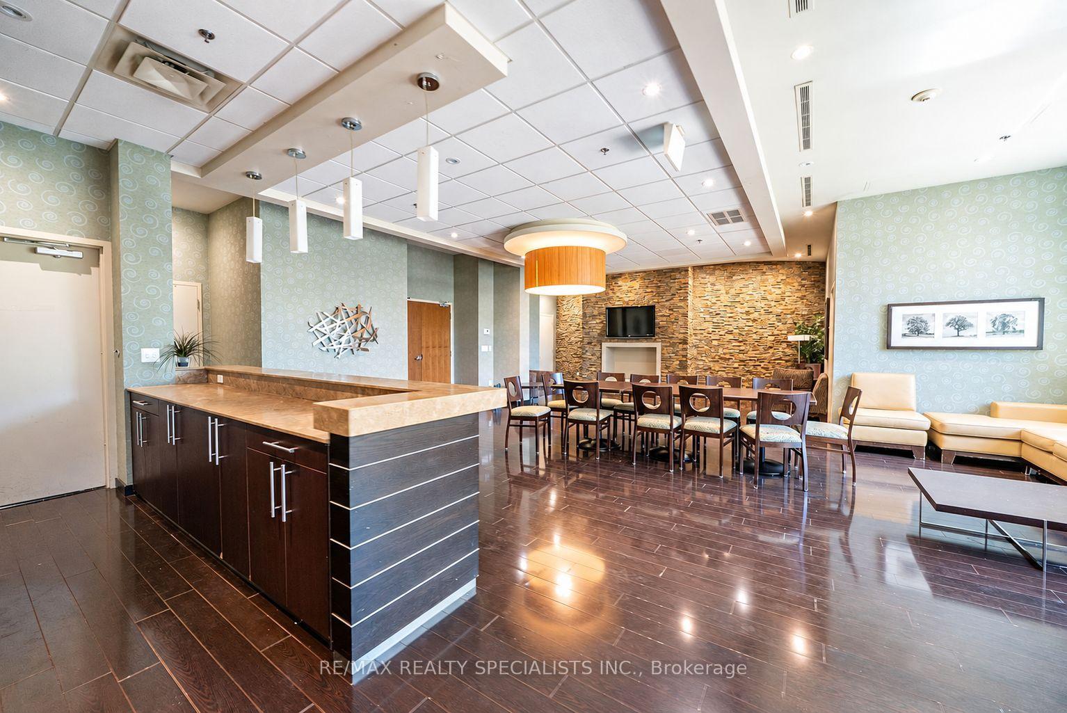 Photo 30 of Unit 1501, 215 Queen Street E, Brampton, Queen Street Corridor — HOMEH