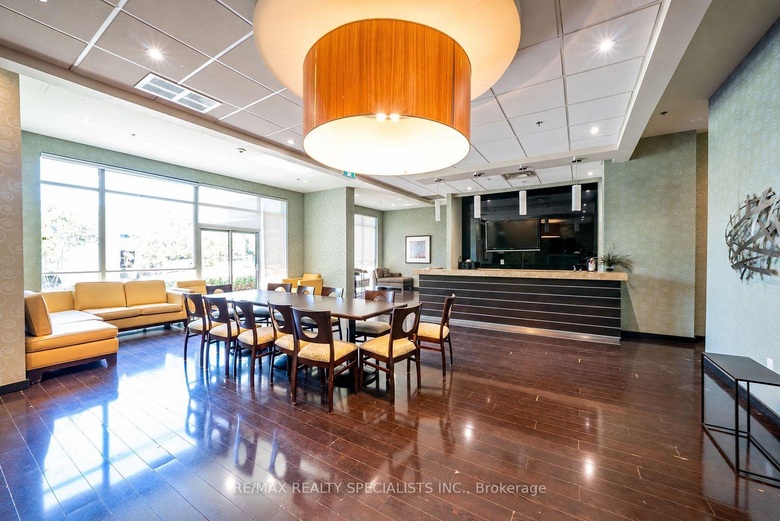 Photo 32 of Unit 1501, 215 Queen Street E, Brampton, Queen Street Corridor — HOMEH