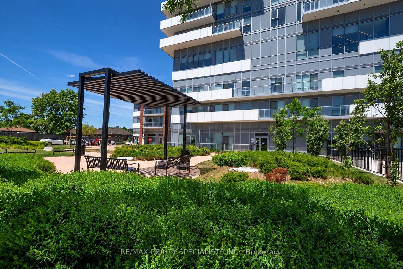 Photo 33 of Unit 1501, 215 Queen Street E, Brampton, Queen Street Corridor — HOMEH