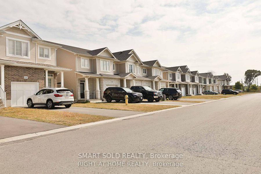Photo 2 of 1634 Tenley Drive, Kingston, City Northwest — HOMEH