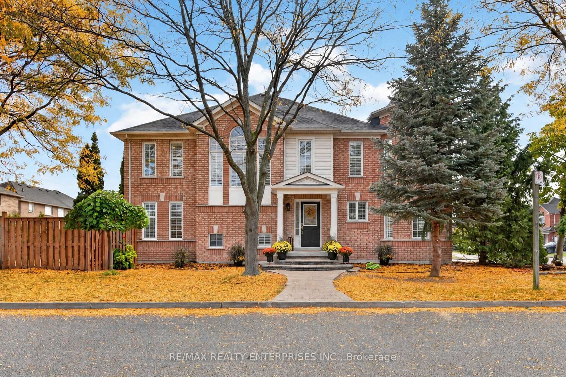 Photo of 5555 Linwell Place
