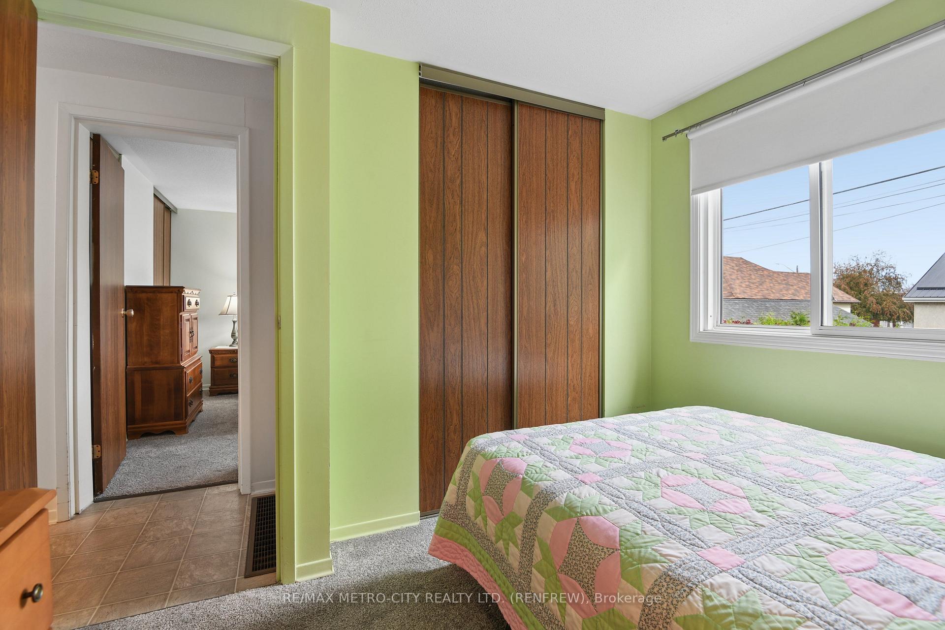 Photo 20 of 583 King Street, Renfrew, Renfrew — HOMEH
