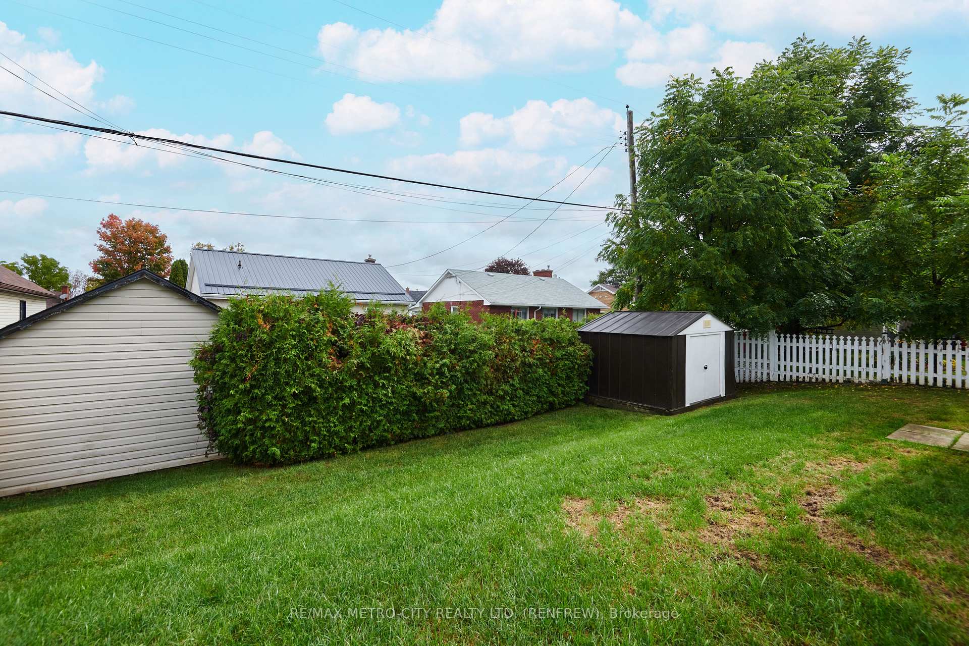 Photo 34 of 583 King Street, Renfrew, Renfrew — HOMEH