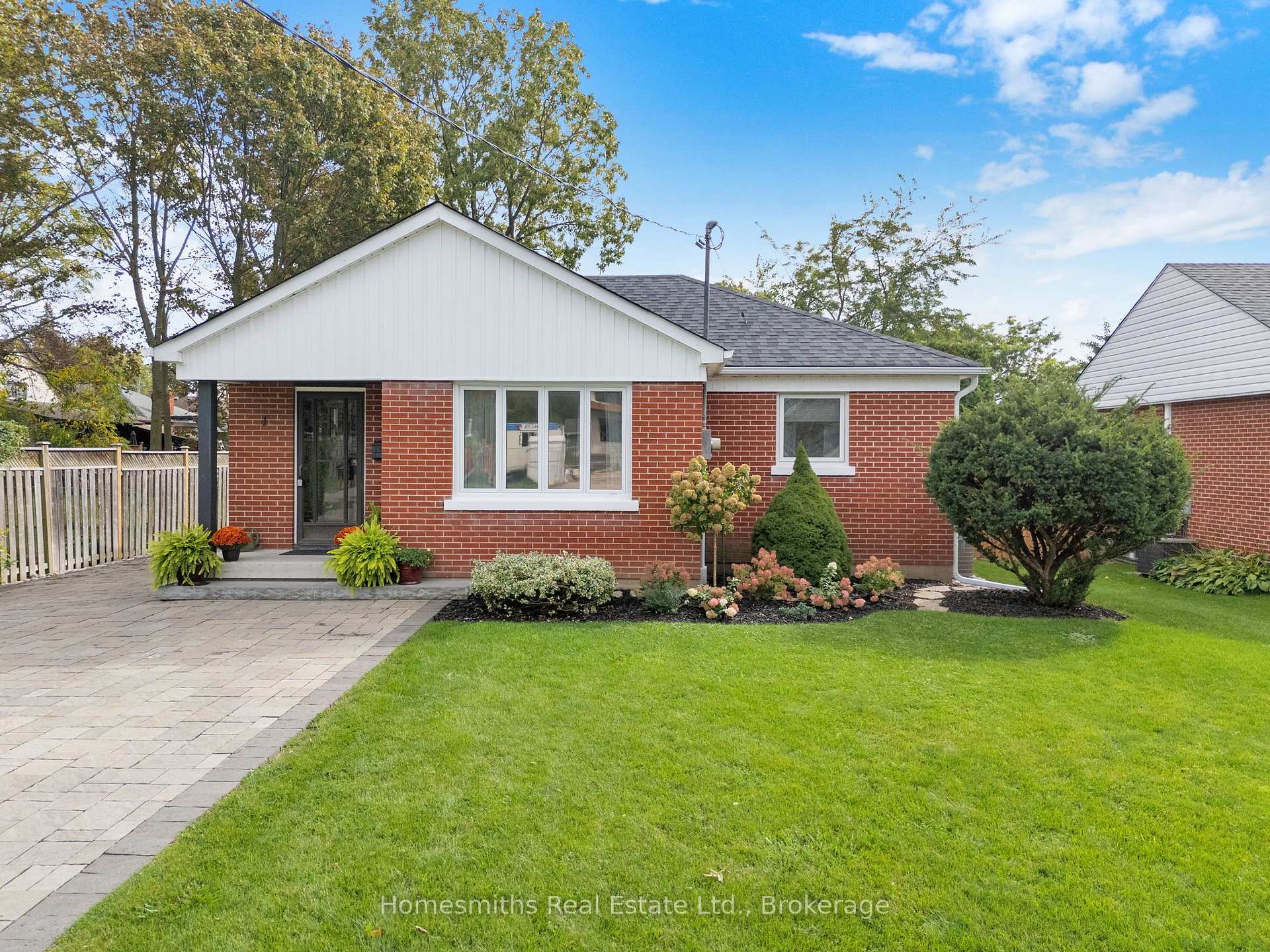 Photo of 1 Edsall Avenue