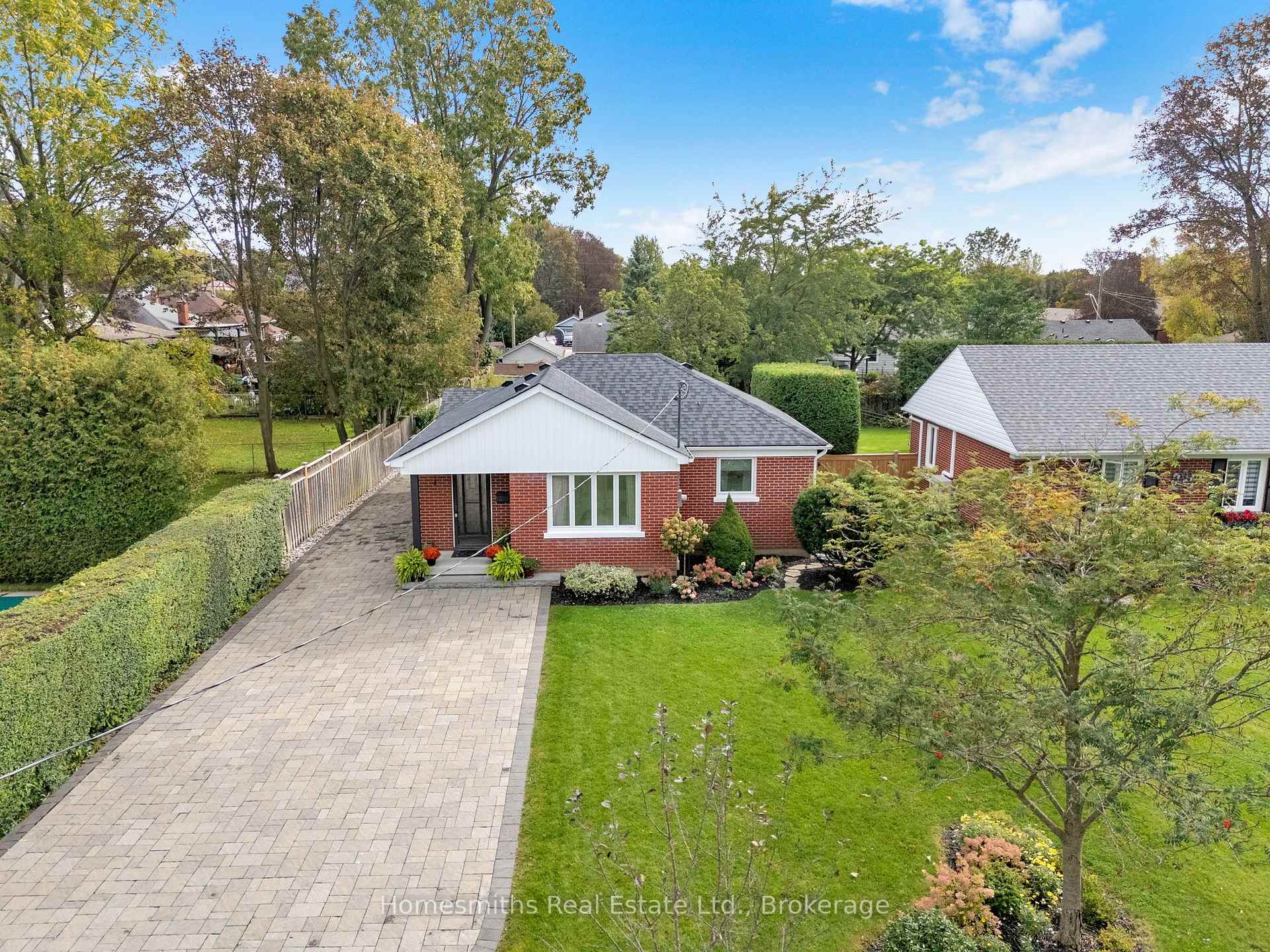 Photo 7 of 1 Edsall Avenue, Clarington, Bowmanville — HOMEH