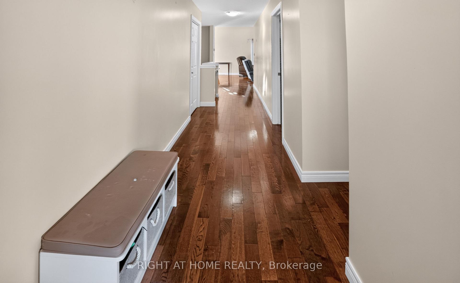 Photo 5 of 14 Oriole Lane, St. Thomas — HOMEH