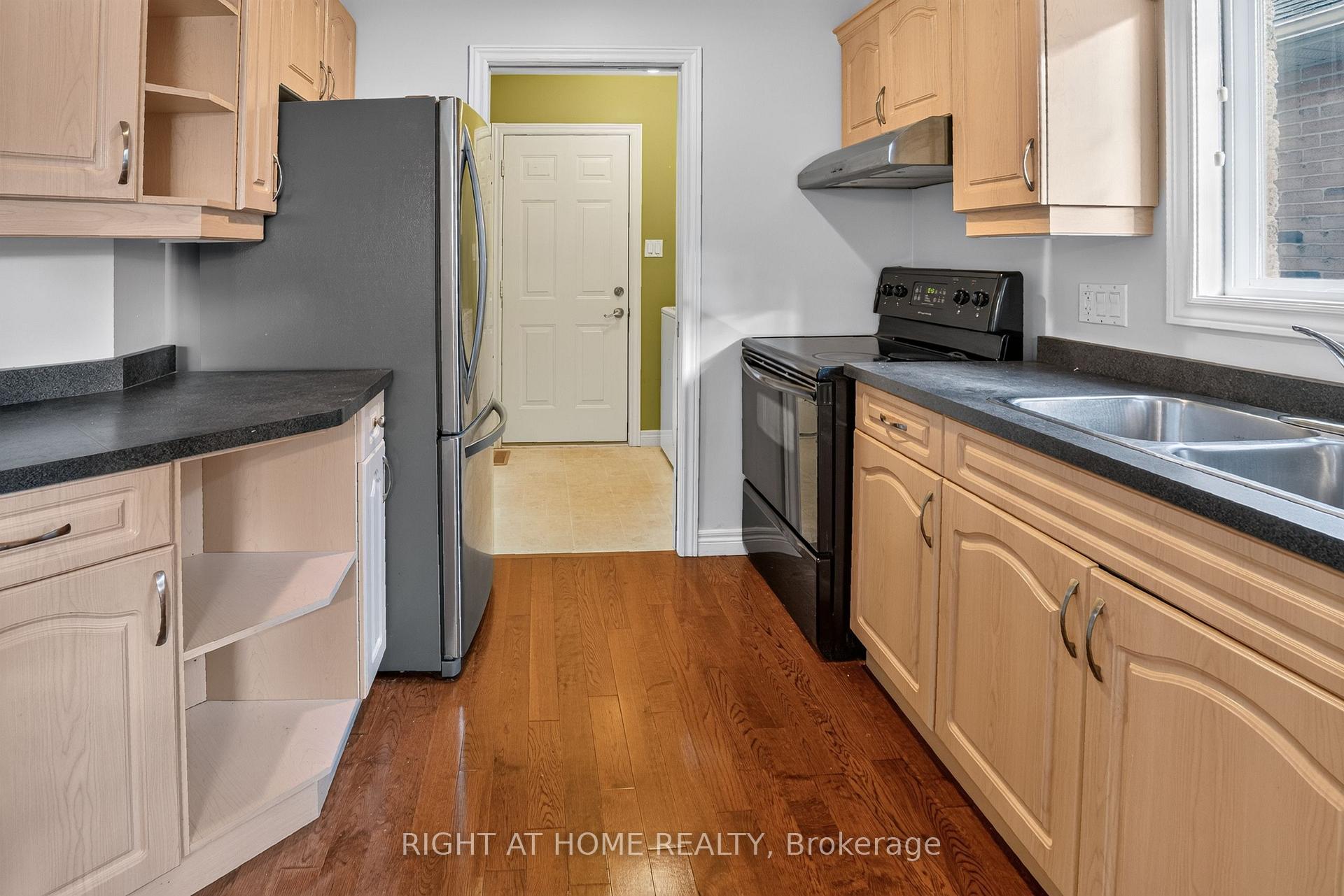 Photo 11 of 14 Oriole Lane, St. Thomas — HOMEH