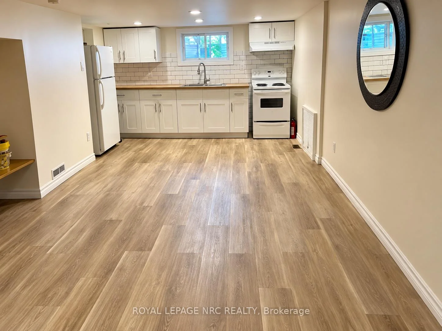 Photo 54 of 5715 Highland Avenue, Niagara Falls, Hospital — HOMEH
