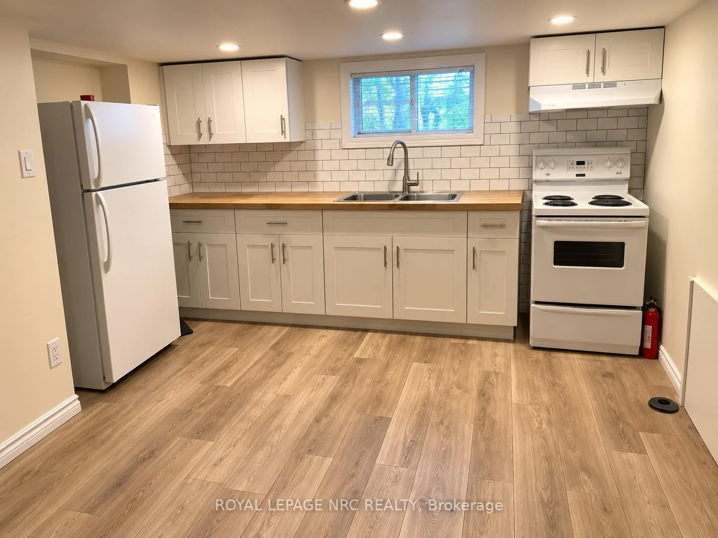 Photo 56 of 5715 Highland Avenue, Niagara Falls, Hospital — HOMEH