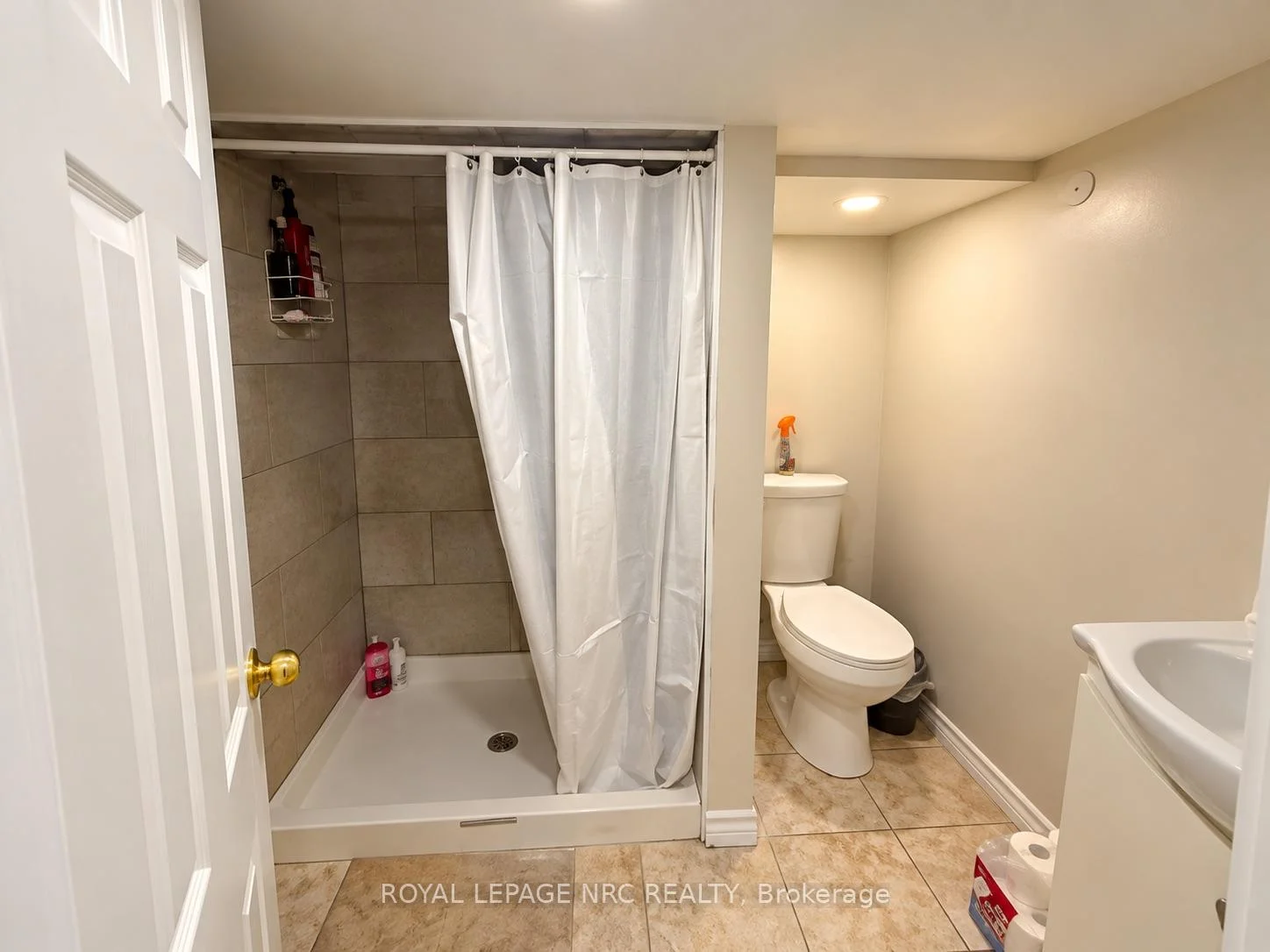Photo 64 of 5715 Highland Avenue, Niagara Falls, Hospital — HOMEH
