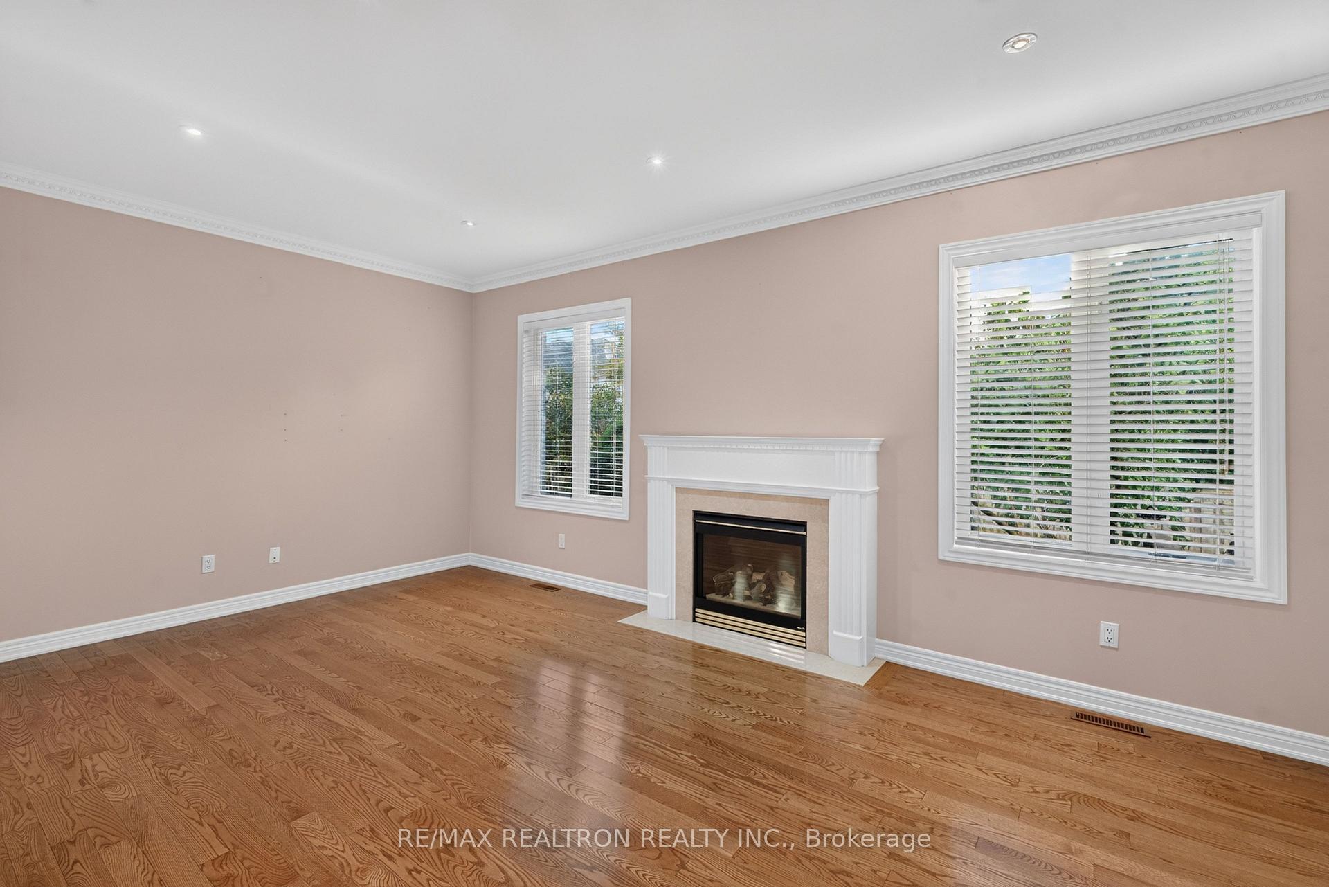 Photo 19 of 12 Loudon Crescent, Vaughan, Beverley Glen — HOMEH