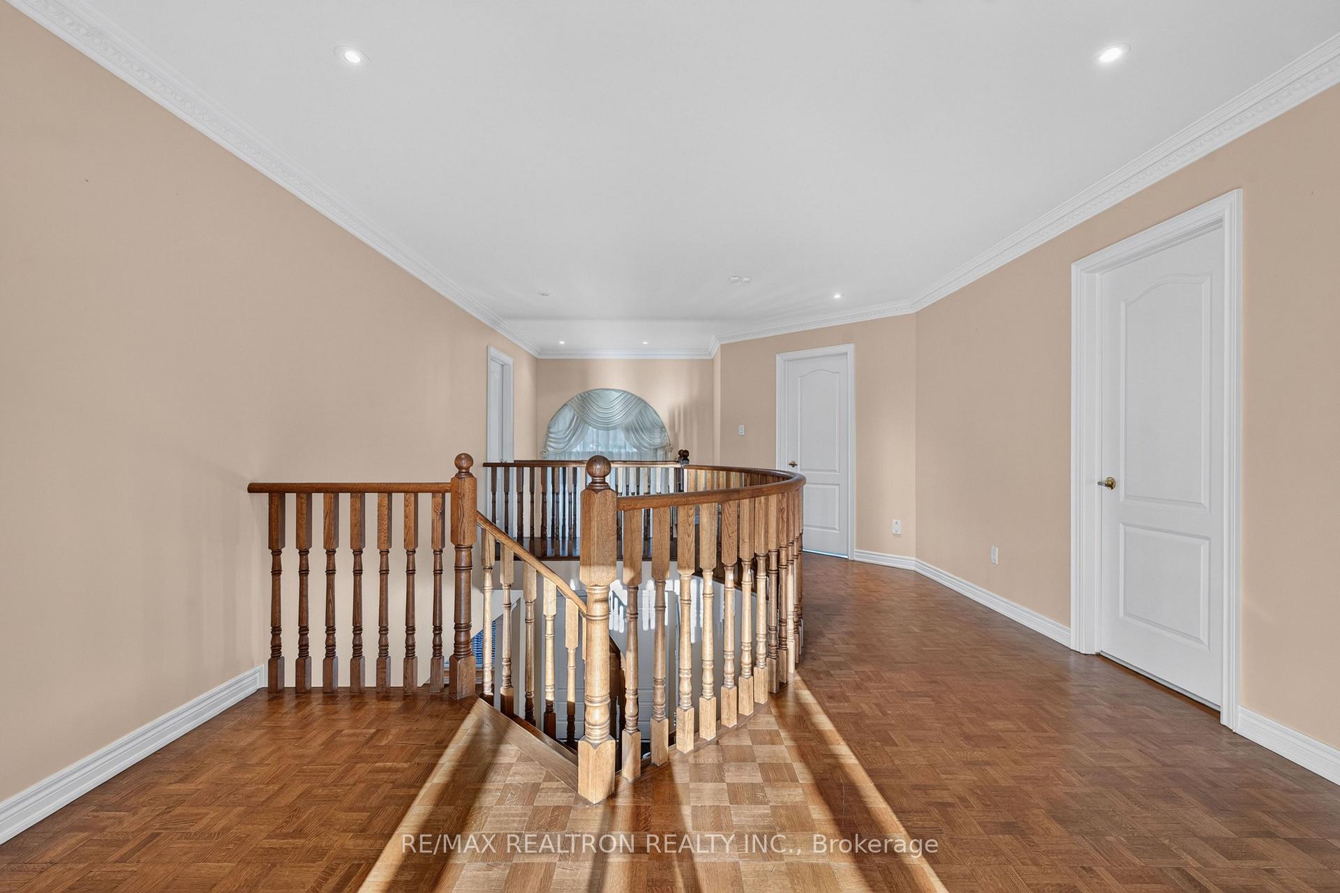 Photo 24 of 12 Loudon Crescent, Vaughan, Beverley Glen — HOMEH