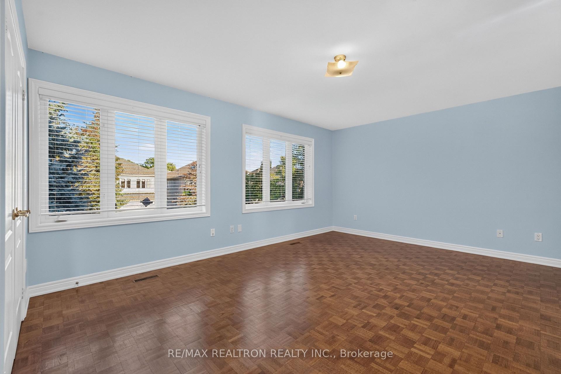 Photo 36 of 12 Loudon Crescent, Vaughan, Beverley Glen — HOMEH
