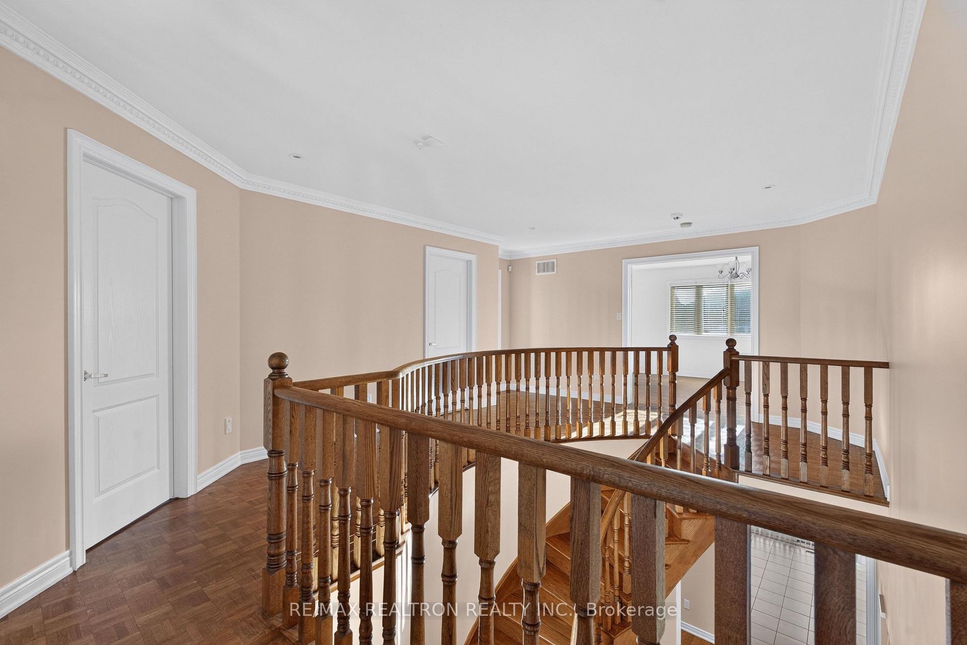 Photo 40 of 12 Loudon Crescent, Vaughan, Beverley Glen — HOMEH