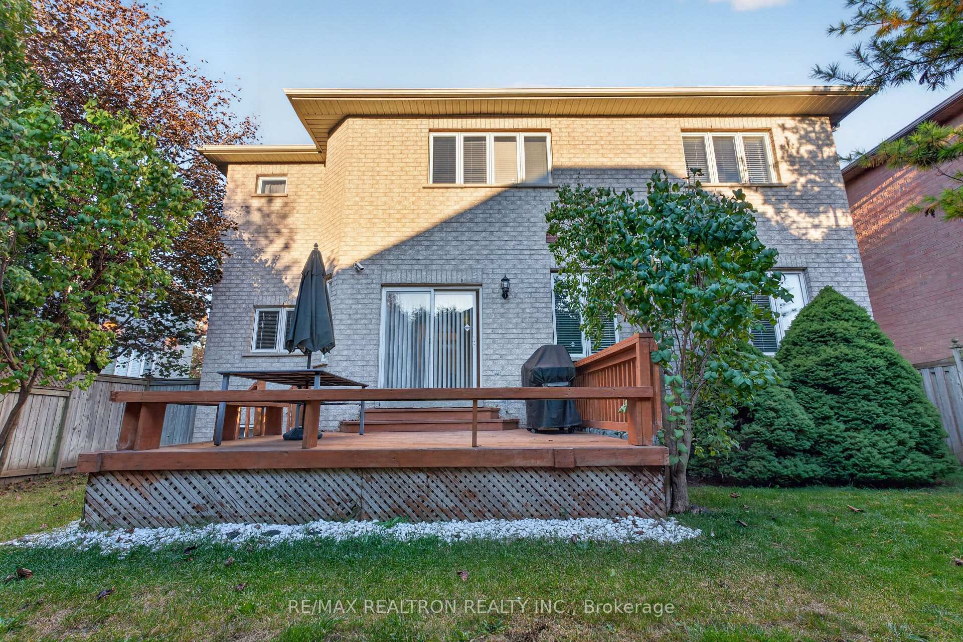 Photo 49 of 12 Loudon Crescent, Vaughan, Beverley Glen — HOMEH