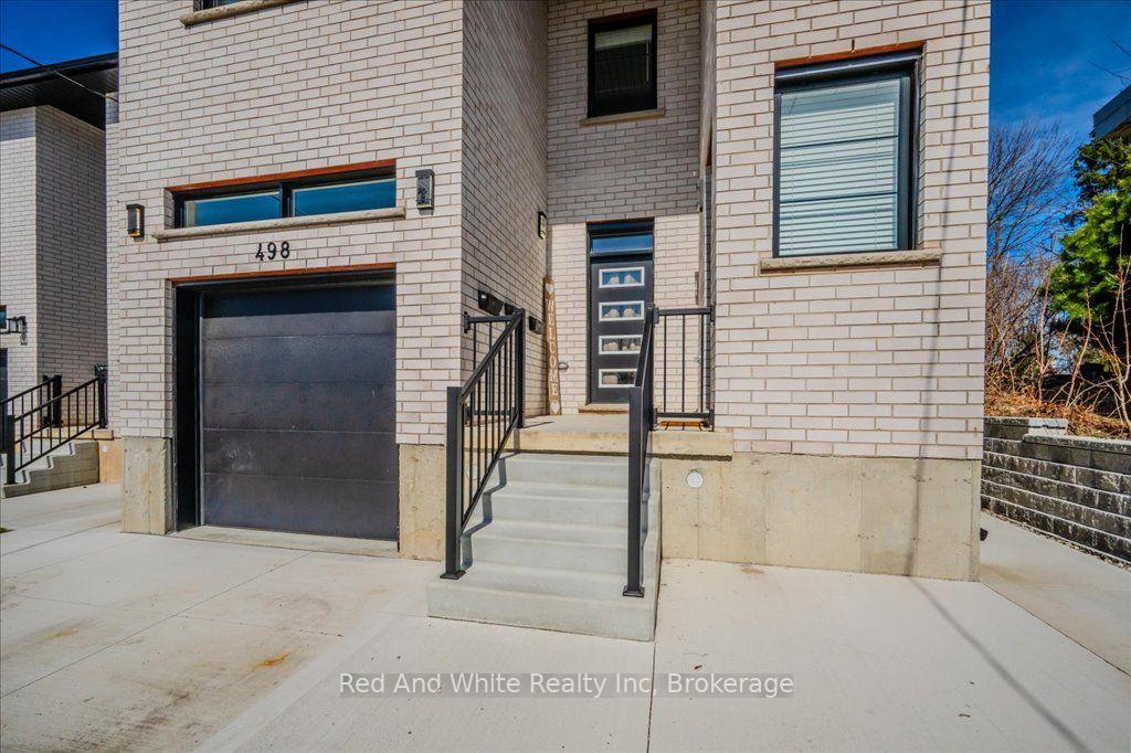 Photo 2 of 498 Karn Street, Kitchener, Victoria Hills — HOMEH