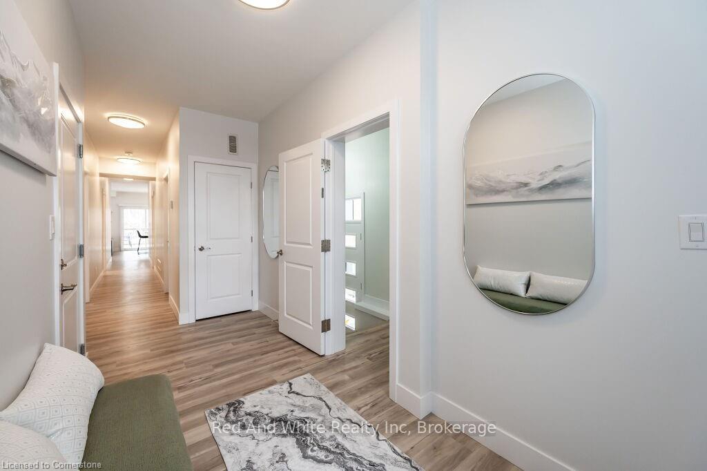 Photo 7 of 498 Karn Street, Kitchener, Victoria Hills — HOMEH
