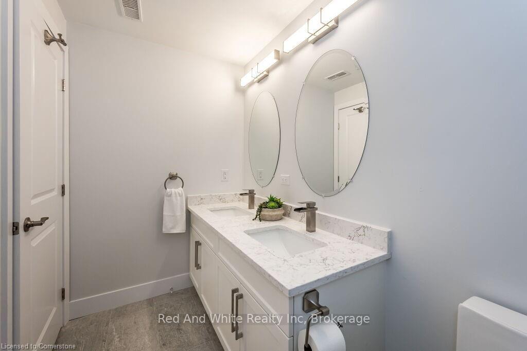 Photo 14 of 498 Karn Street, Kitchener, Victoria Hills — HOMEH