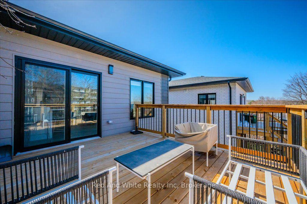 Photo 18 of 498 Karn Street, Kitchener, Victoria Hills — HOMEH