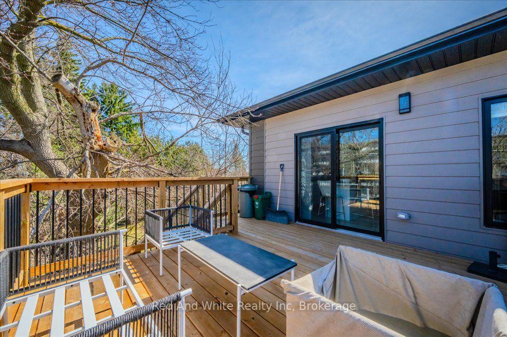 Photo 19 of 498 Karn Street, Kitchener, Victoria Hills — HOMEH