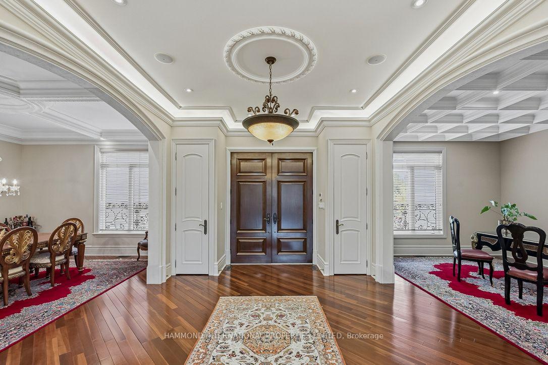 Photo 6 of 776 Woodland Acres Crescent, Vaughan, Rural Vaughan — HOMEH