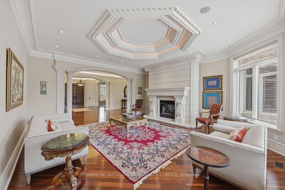 Photo 10 of 776 Woodland Acres Crescent, Vaughan, Rural Vaughan — HOMEH