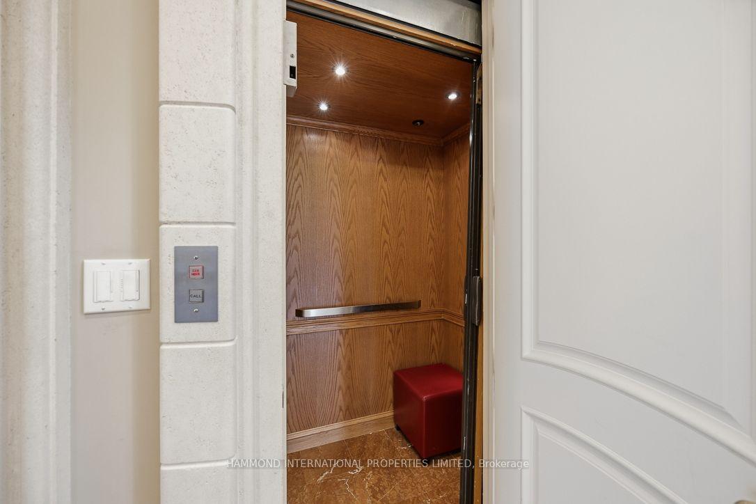 Photo 25 of 776 Woodland Acres Crescent, Vaughan, Rural Vaughan — HOMEH
