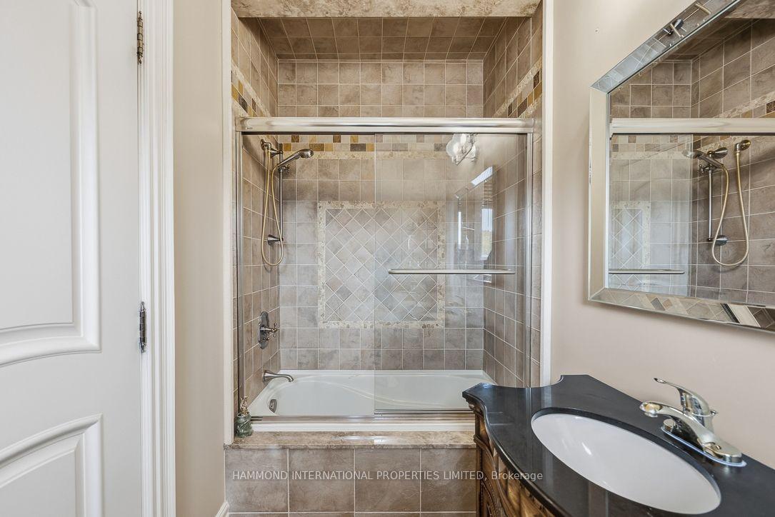 Photo 31 of 776 Woodland Acres Crescent, Vaughan, Rural Vaughan — HOMEH