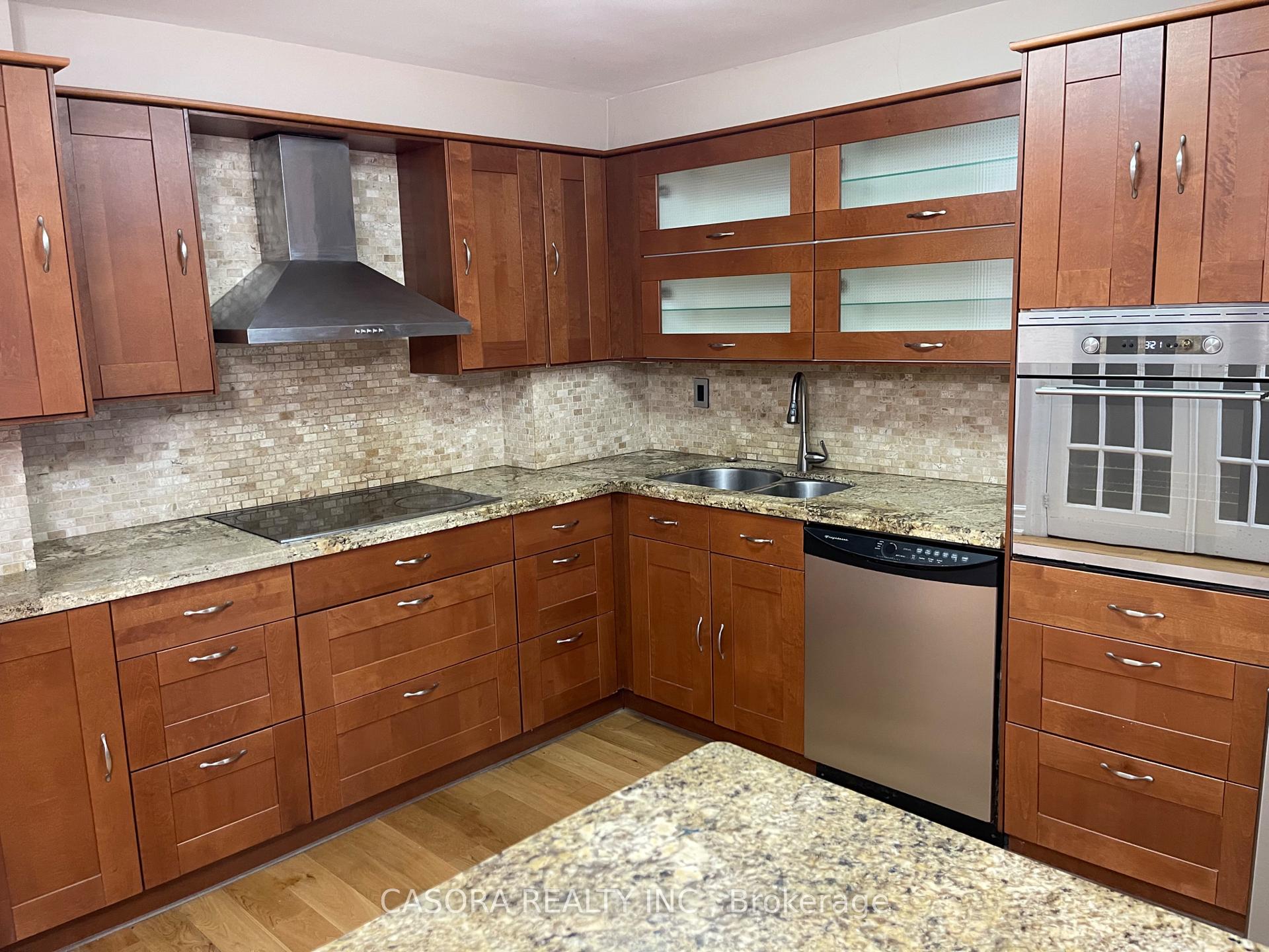 Photo 2 of Unit 510, 1400 Dixie Road, Mississauga, Lakeview — HOMEH