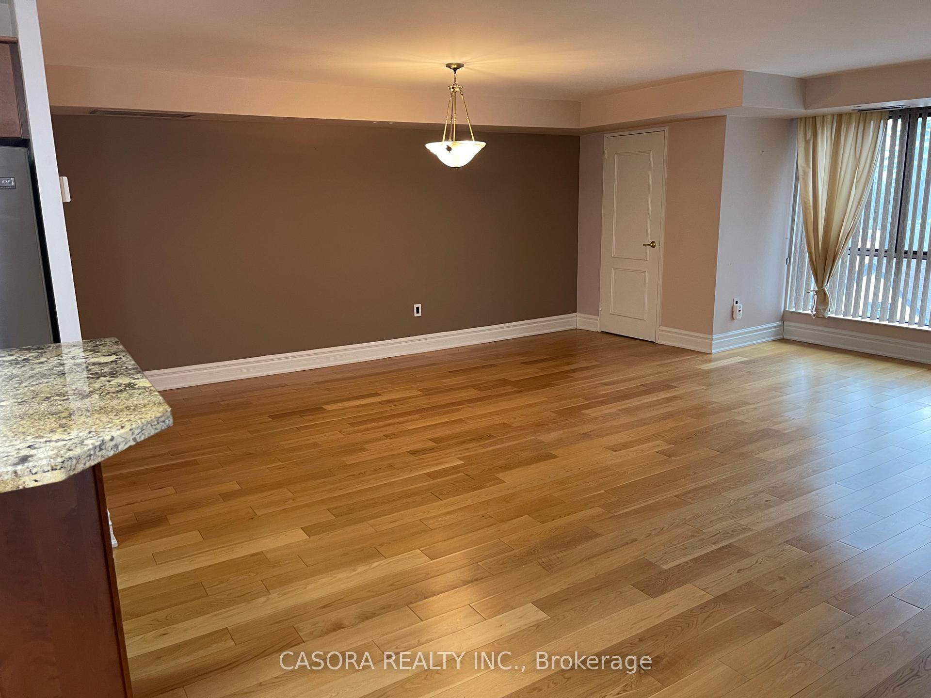 Photo 6 of Unit 510, 1400 Dixie Road, Mississauga, Lakeview — HOMEH