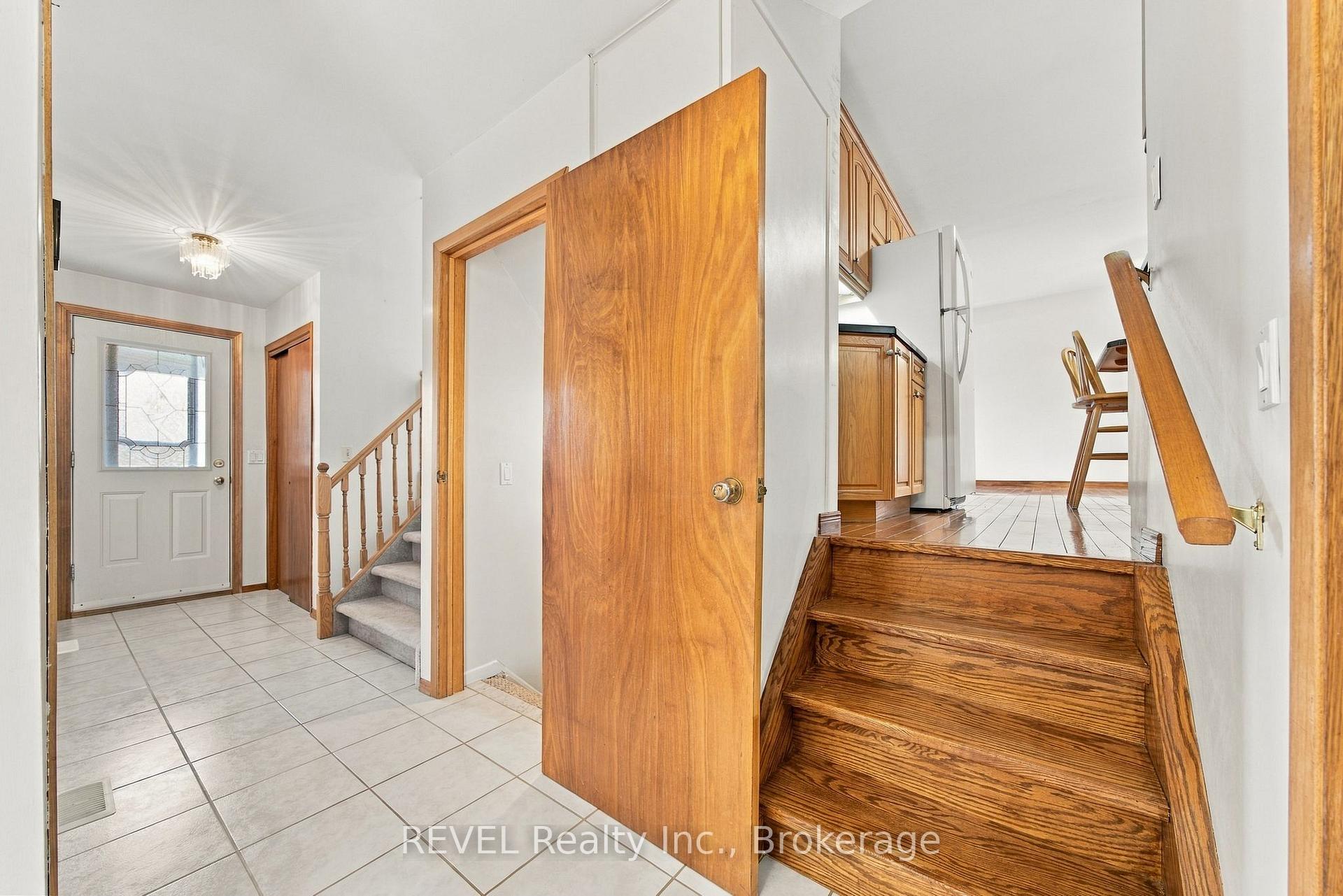 Photo 6 of 17527 Telephone Road, Quinte West, Murray Ward — HOMEH