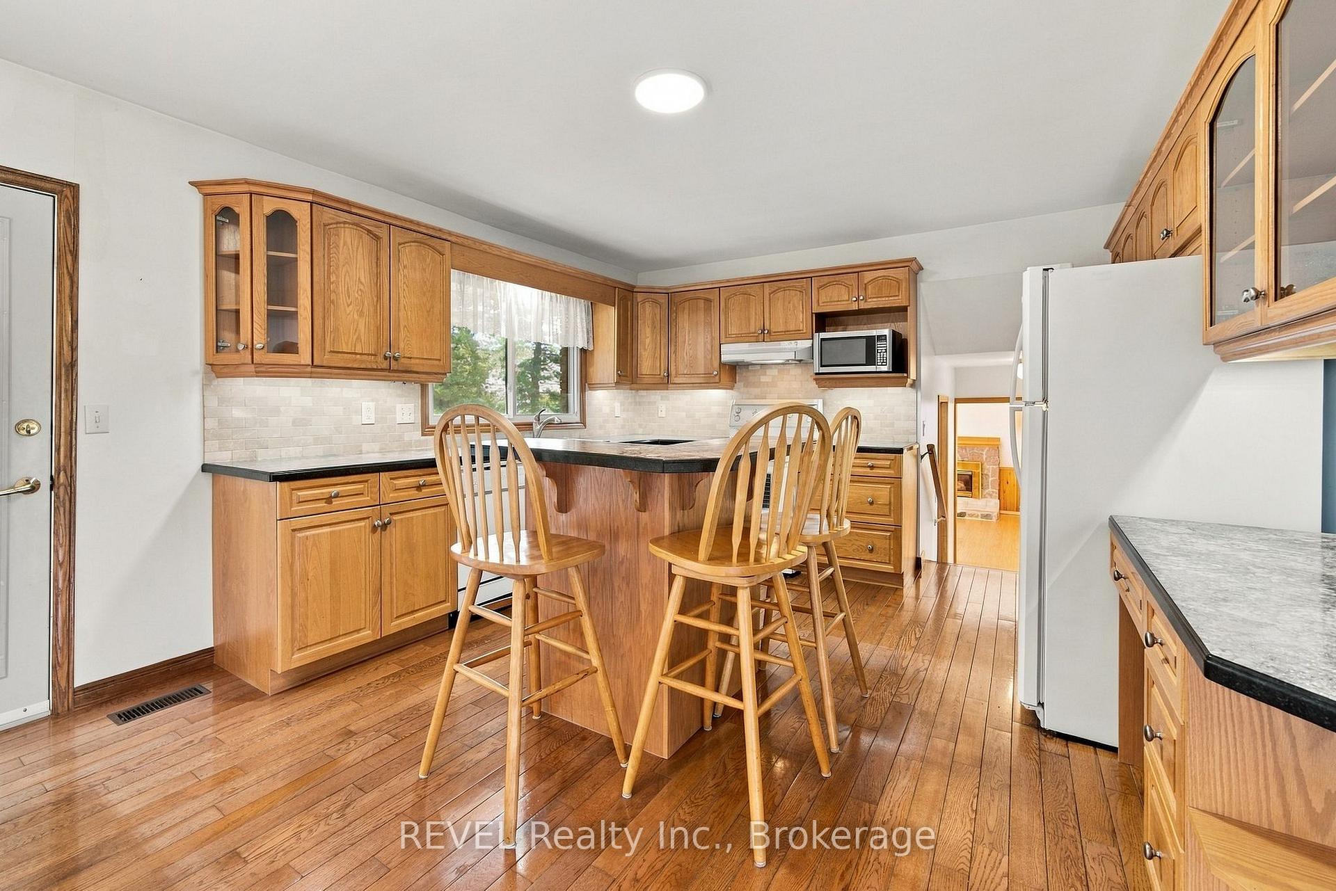 Photo 12 of 17527 Telephone Road, Quinte West, Murray Ward — HOMEH