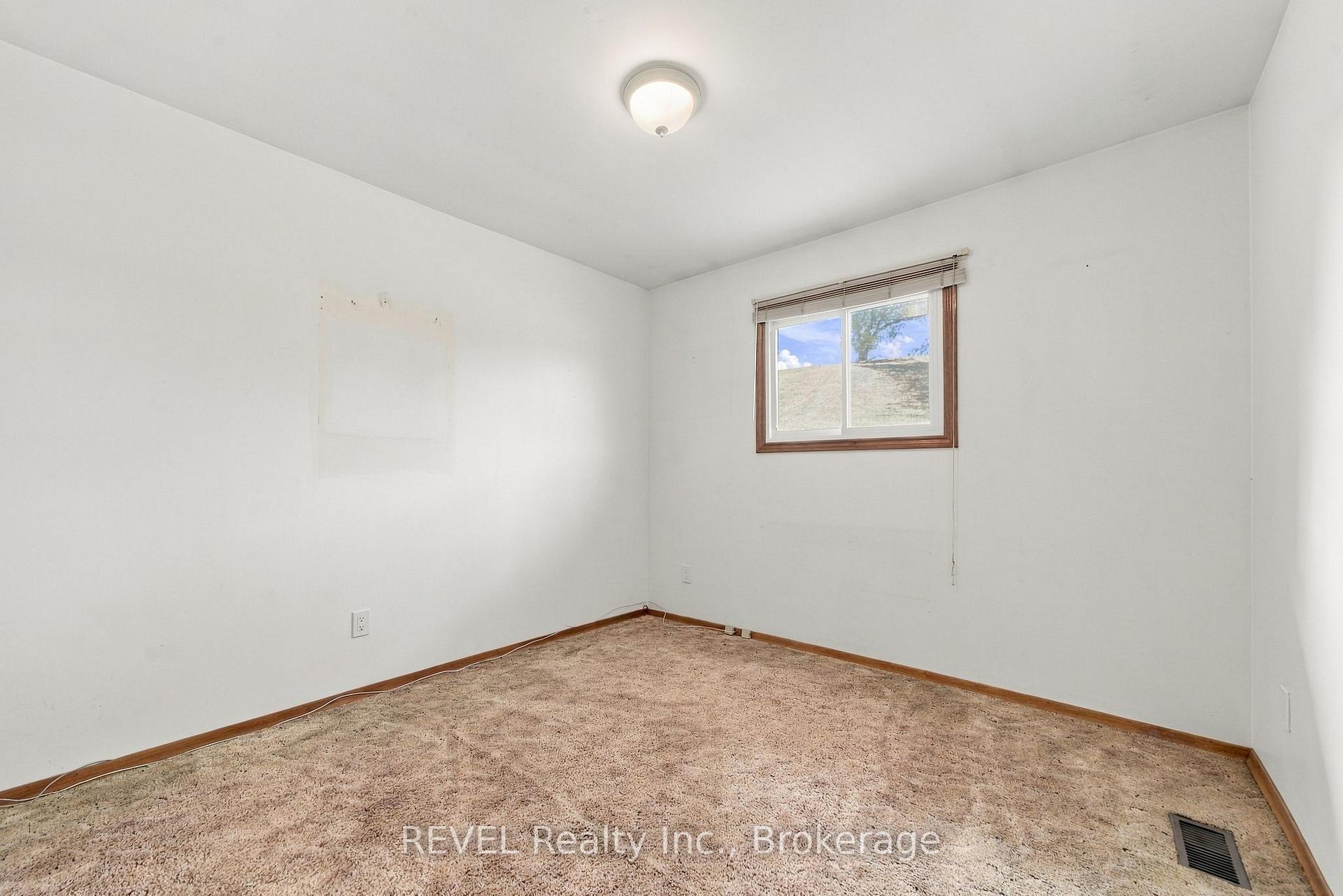 Photo 25 of 17527 Telephone Road, Quinte West, Murray Ward — HOMEH