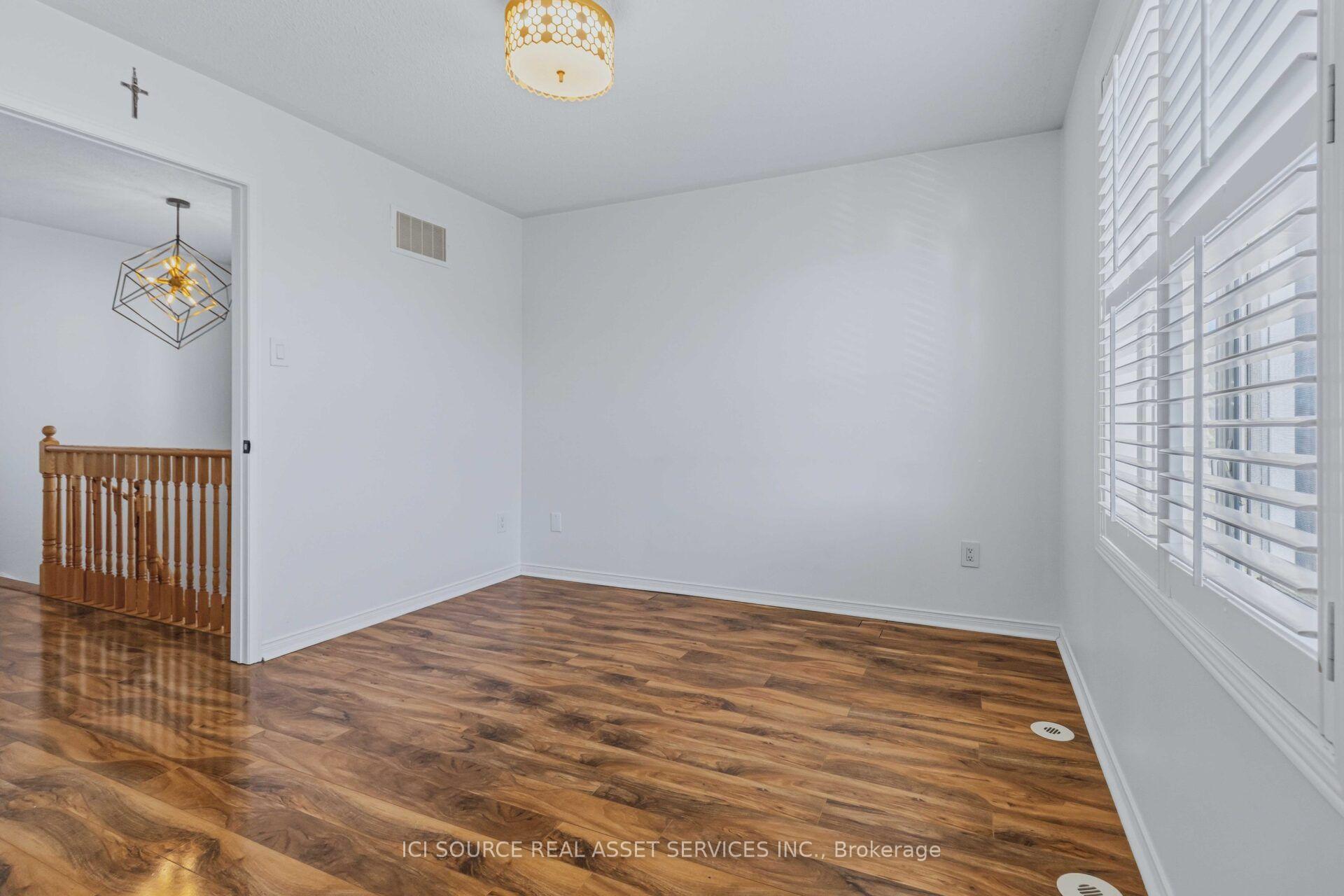 Photo 36 of Unit 48, 4985 Southampton Drive, Mississauga, Churchill Meadows — HOMEH