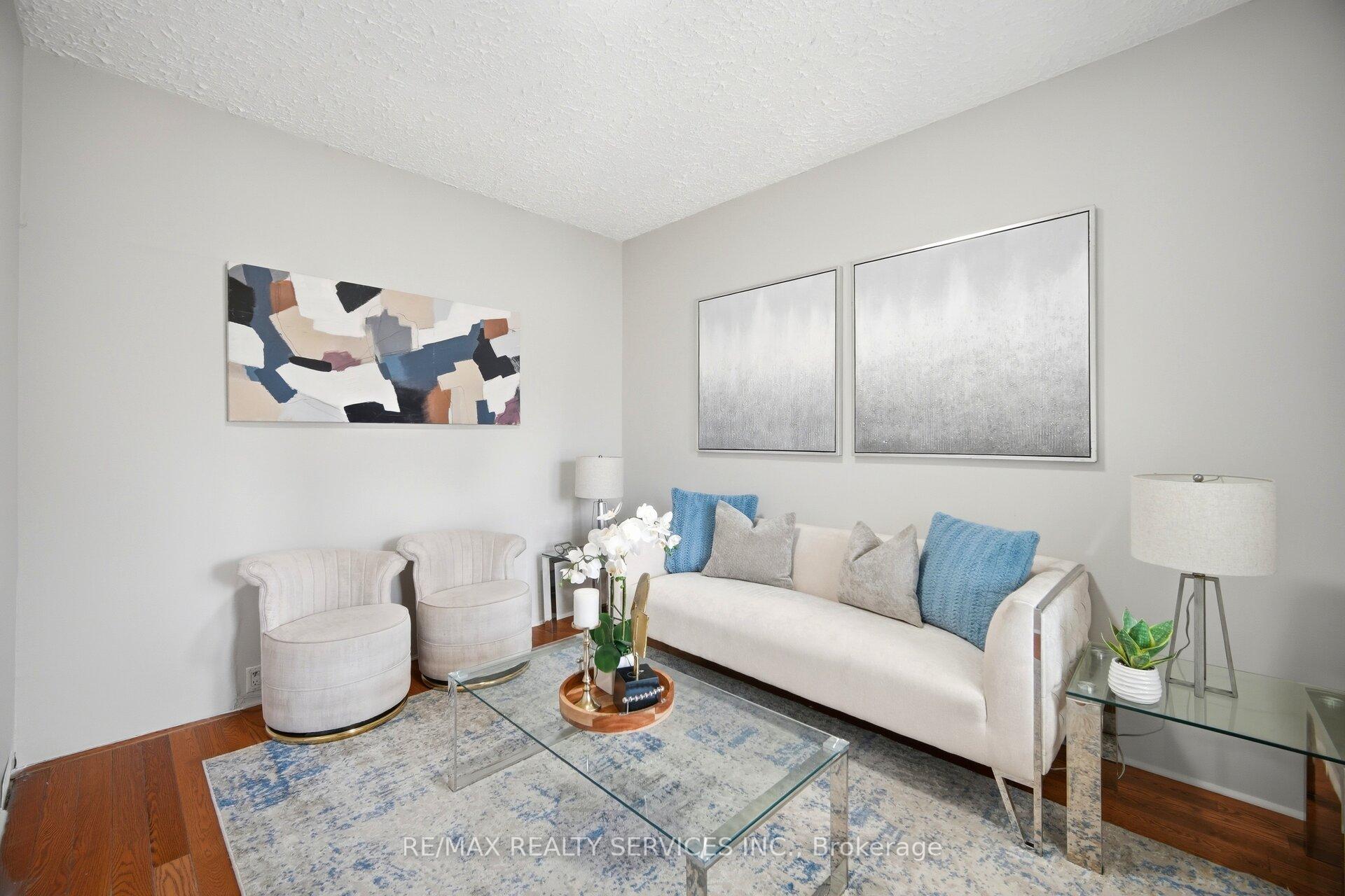Photo 8 of 1147 Dufferin Street, Toronto, Dovercourt-Wallace Emerson-Junction — HOMEH