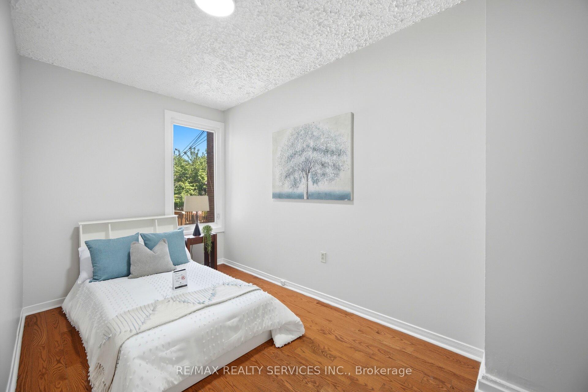 Photo 16 of 1147 Dufferin Street, Toronto, Dovercourt-Wallace Emerson-Junction — HOMEH