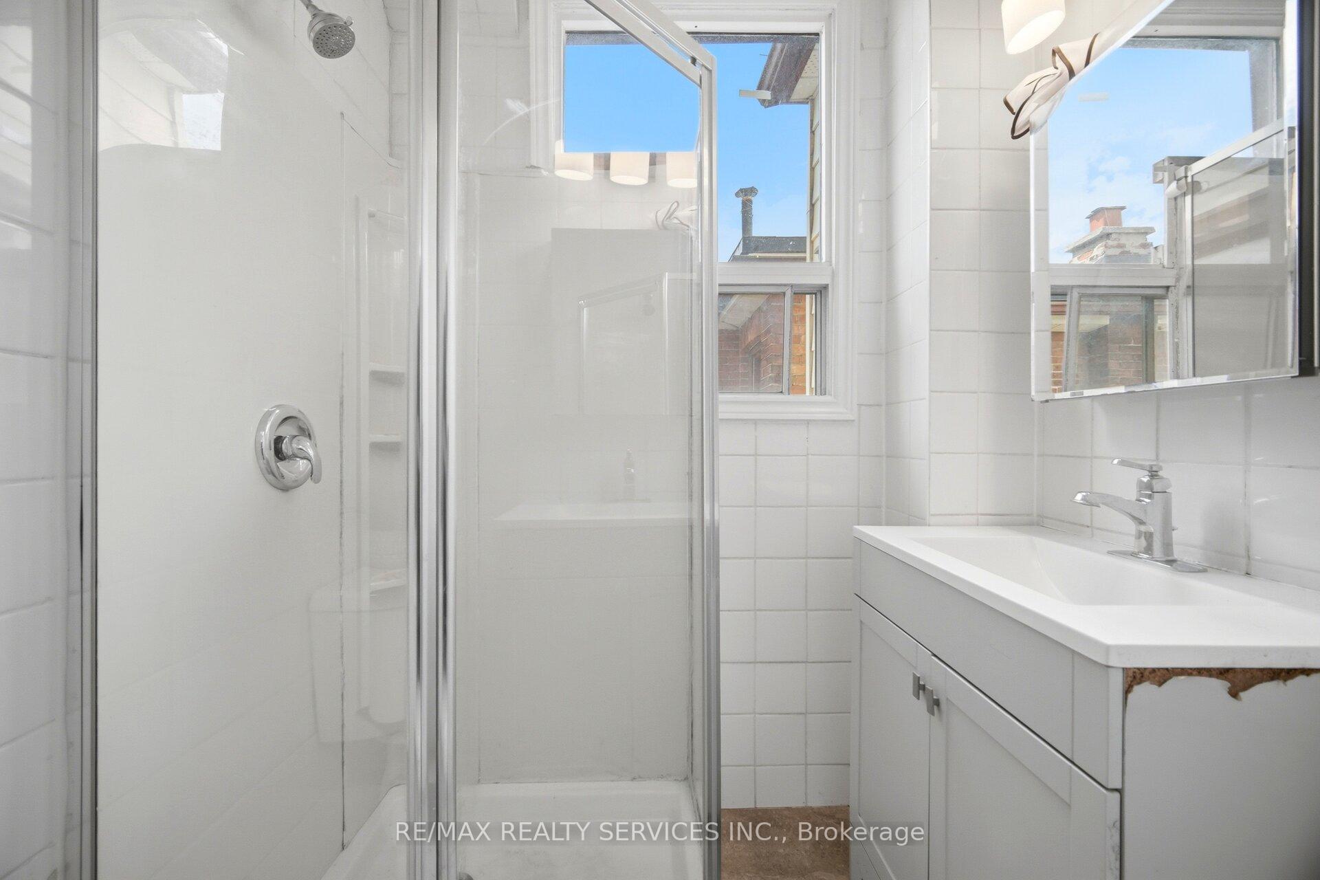 Photo 29 of 1147 Dufferin Street, Toronto, Dovercourt-Wallace Emerson-Junction — HOMEH