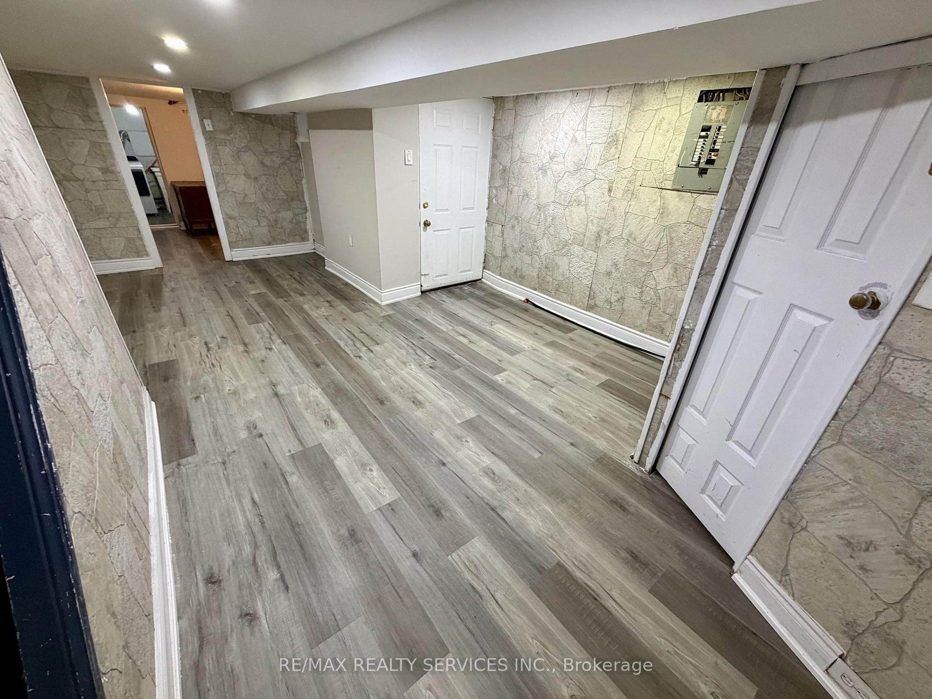Photo 38 of 1147 Dufferin Street, Toronto, Dovercourt-Wallace Emerson-Junction — HOMEH