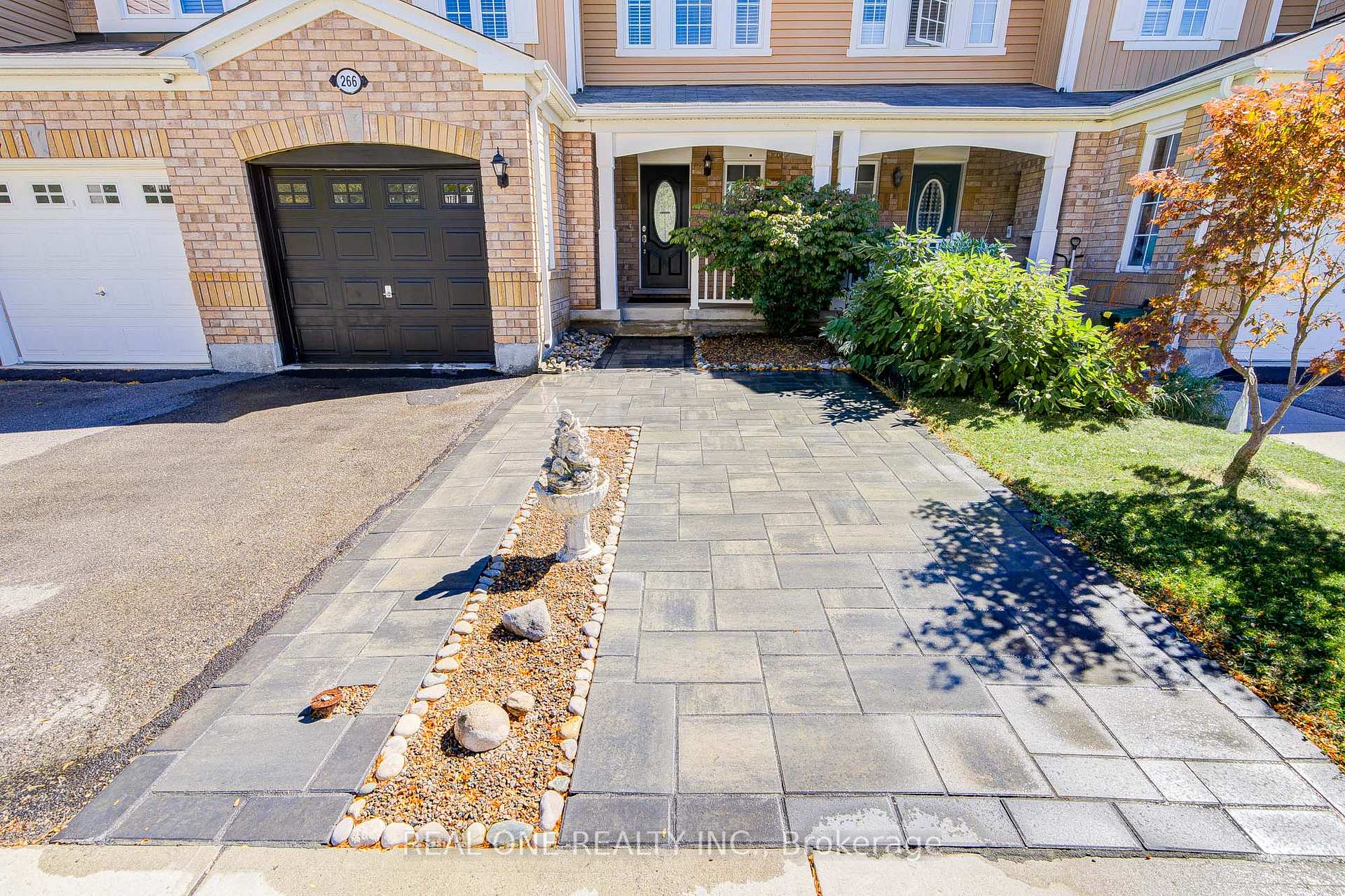Photo 6 of 266 Woodley Crescent, Milton, Willmott — HOMEH