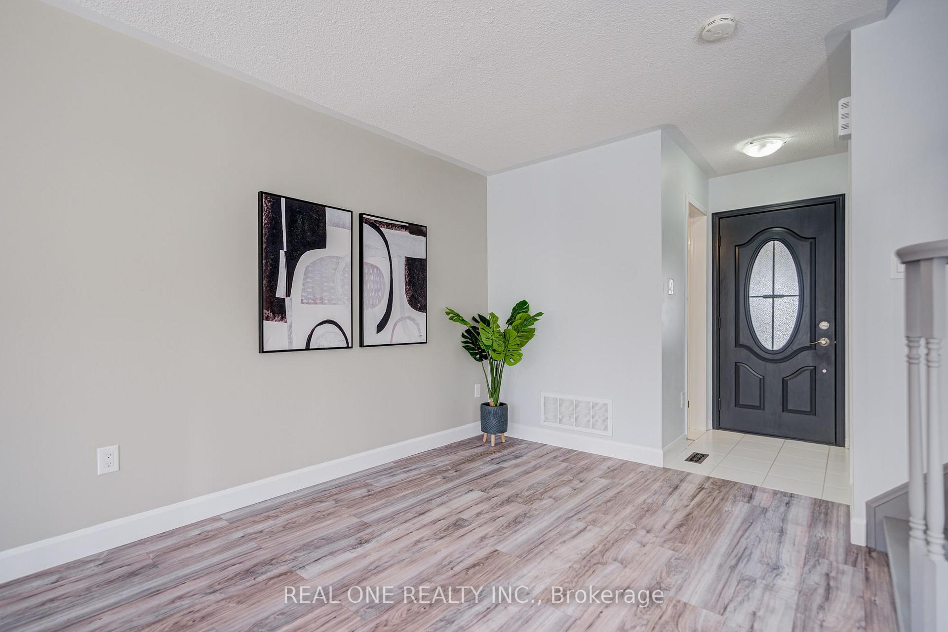 Photo 13 of 266 Woodley Crescent, Milton, Willmott — HOMEH